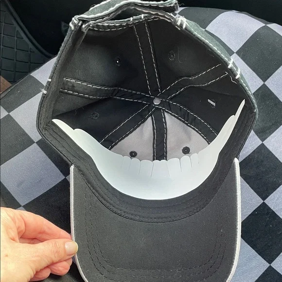 Yellowstone National Park Gray and Black Cap - Picture 2 of 5